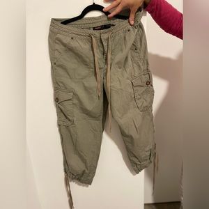 Cargo Pants DKNY in good condition!